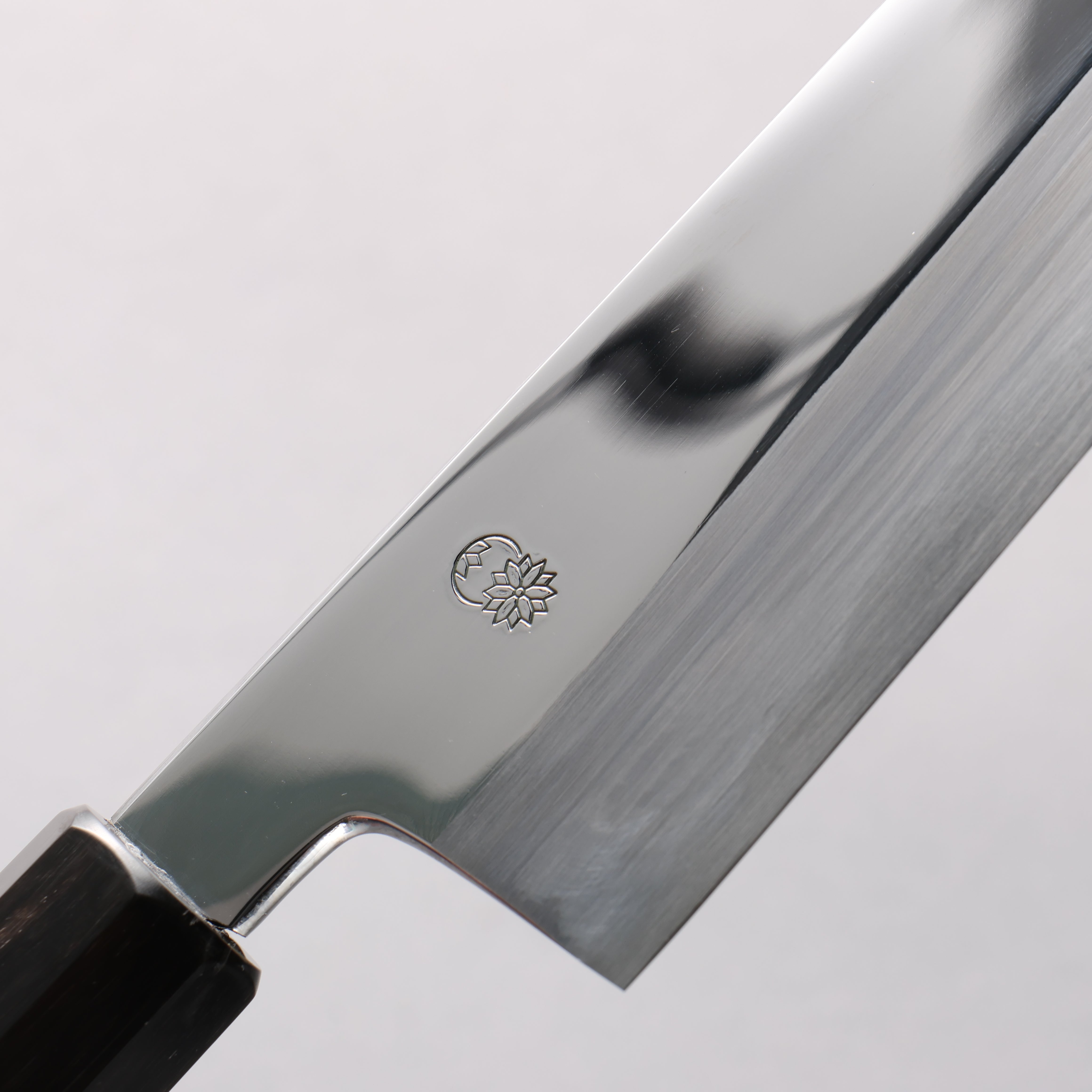 重陽 青鋼一號 鏡面處理 牛刀 240mm 黑檀 (口輪：黑水牛角) 握把 - 清助刃物