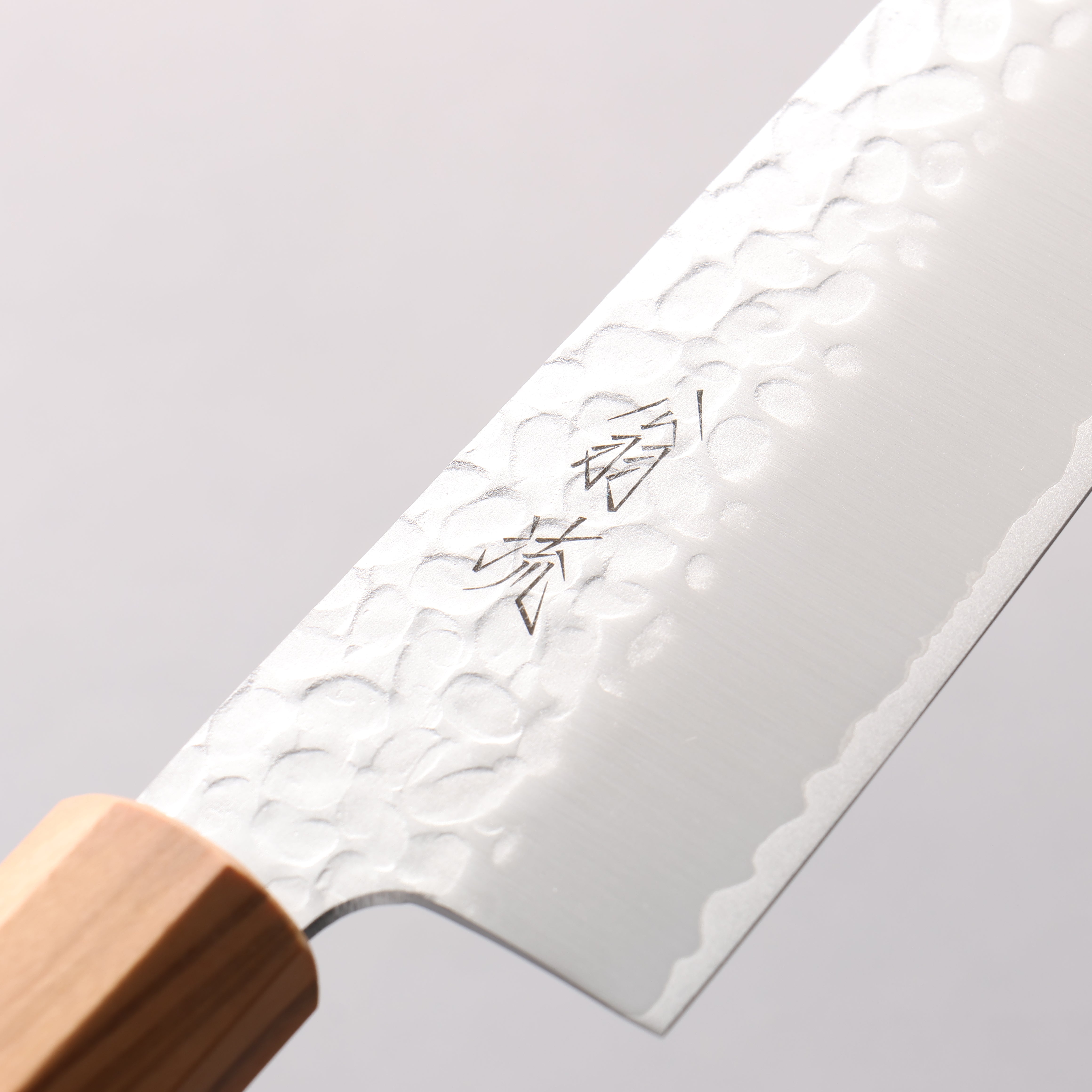 翁流 VG10 鎚目 牛刀 200mm 橄欖樹 握把