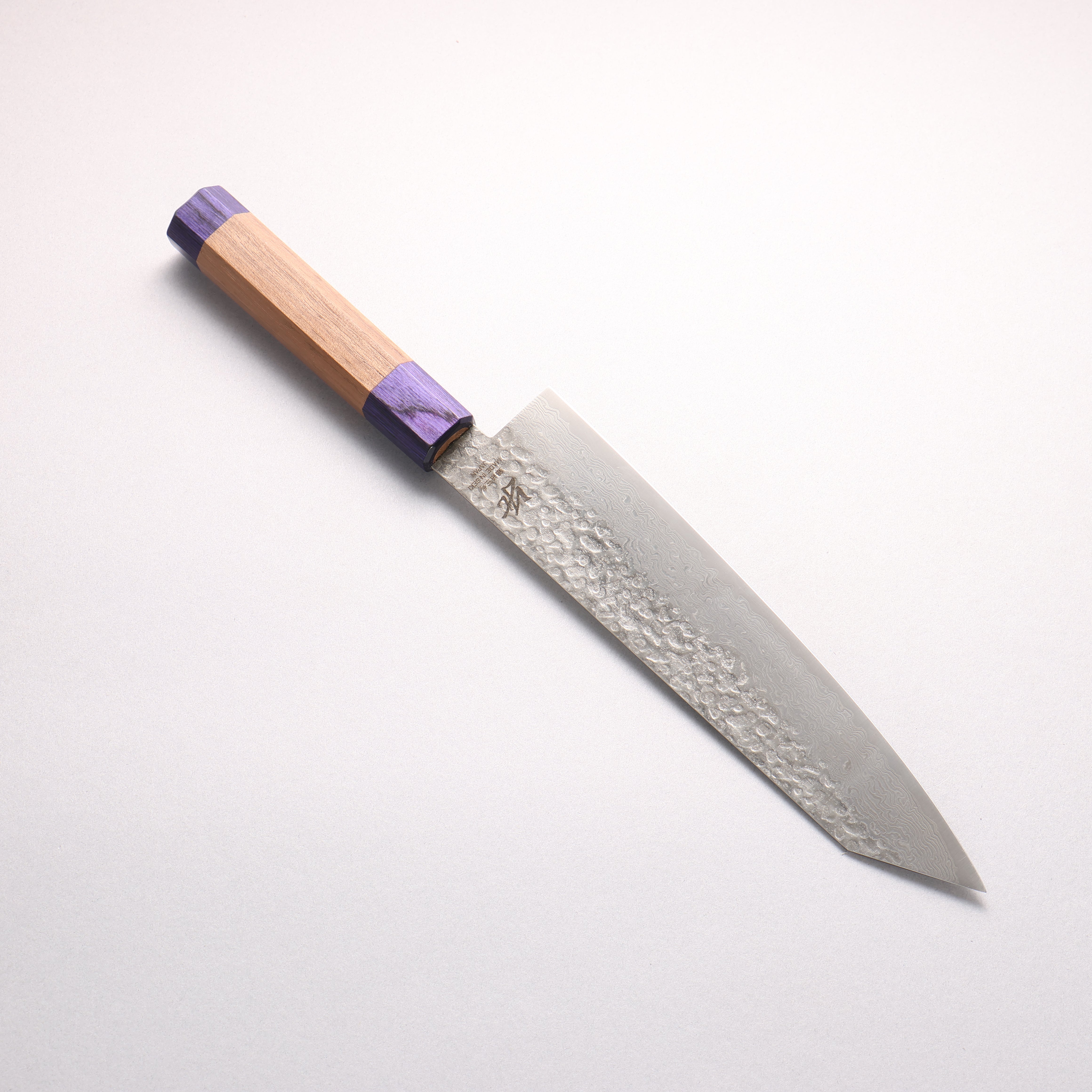 清助 銀三鋼 鎚目 大馬士革紋 霧面 切付牛刀 210mm 核桃木（兩側帶青色環型設計） 握把 - 清助刃物