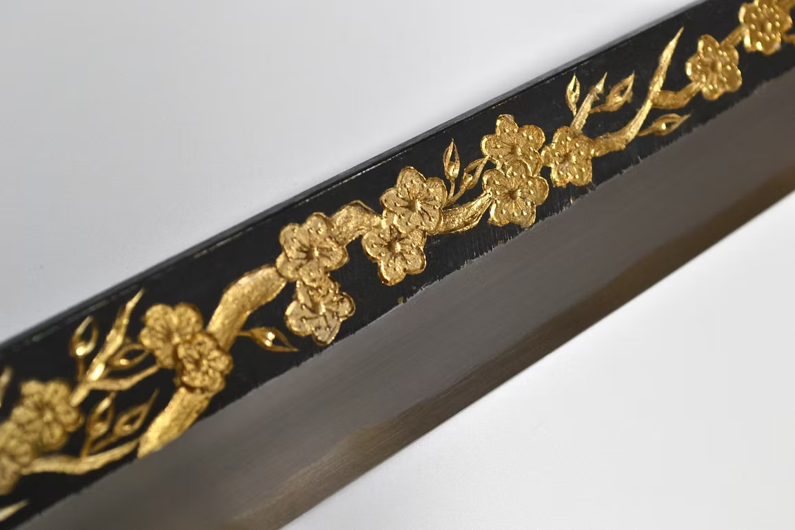 堺 孝行 窪田金雕刻 梅花 白鋼二號 黑打 柳刃 270mm 黑檀（口輪：黑水牛銀輪） 握把