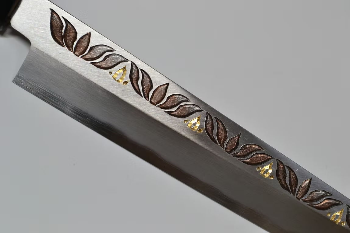 堺 孝行 窪田金屬飾雕刻 蓮花 白鋼 霞研 柳刃 270mm 木蘭（口輪：水牛角） 握把