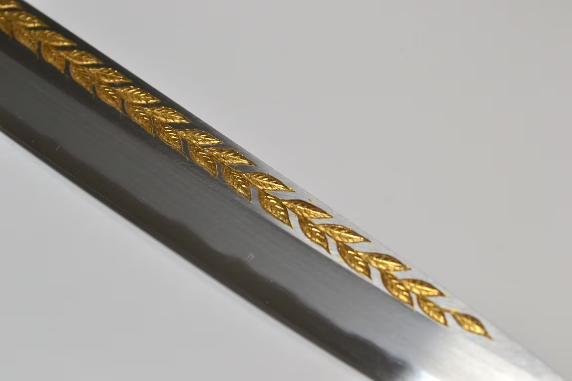 堺 孝行 窪田金雕刻 月桂樹 白鋼 霞研 柳刃 270mm 木蘭（口輪：水牛角） 握把