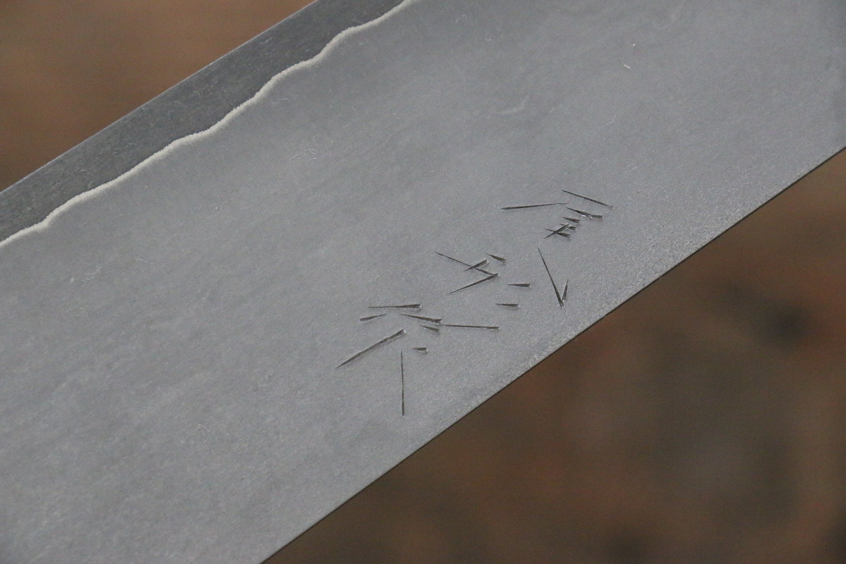 尾形 峻吾 銀三鋼 大馬士革紋 黑打 牛刀 210mm Jarrah 握把 - 清助刃物