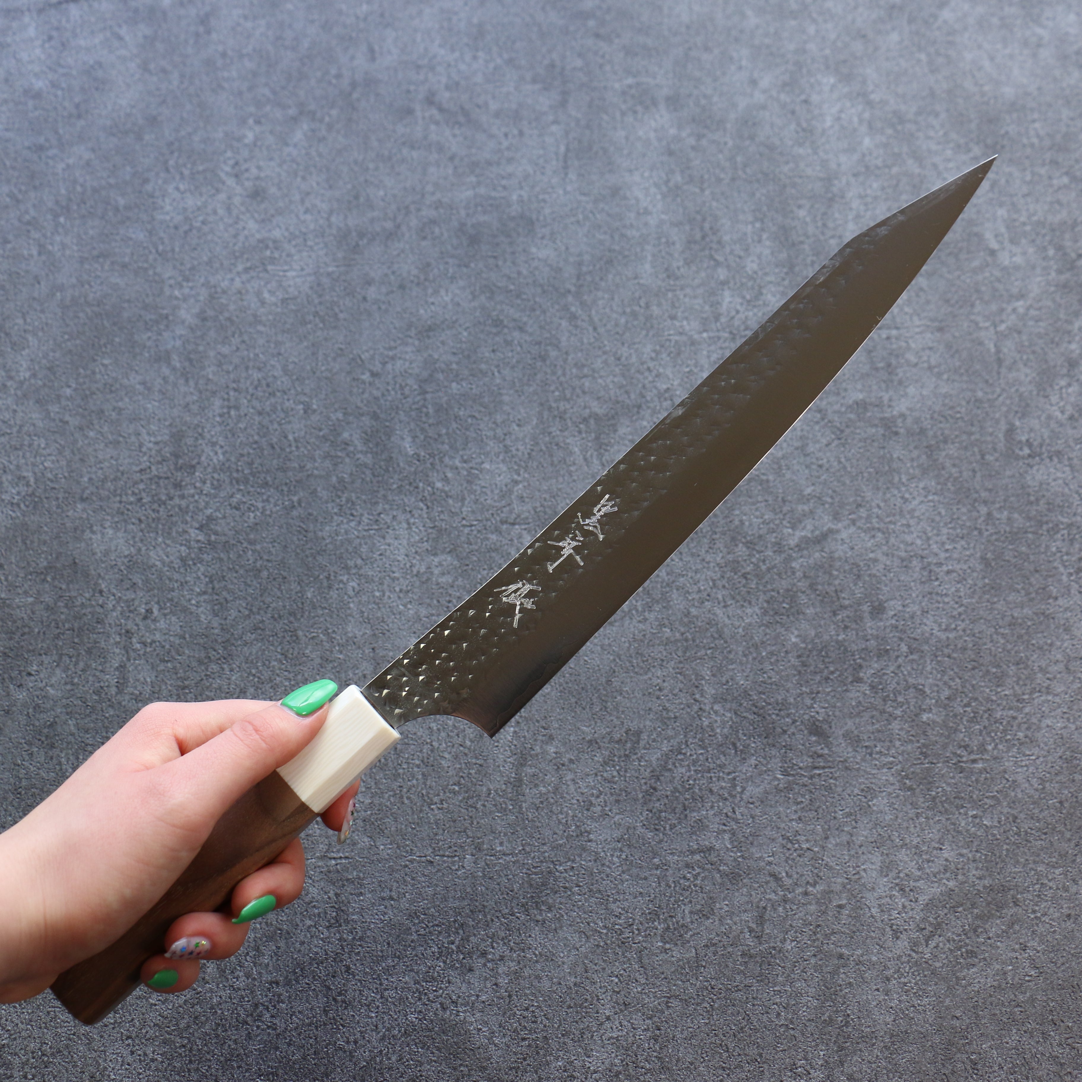 黑崎 優 閃光 銳 SG2 鎚目 筋引  240mm 核桃木 握把 - 清助刃物