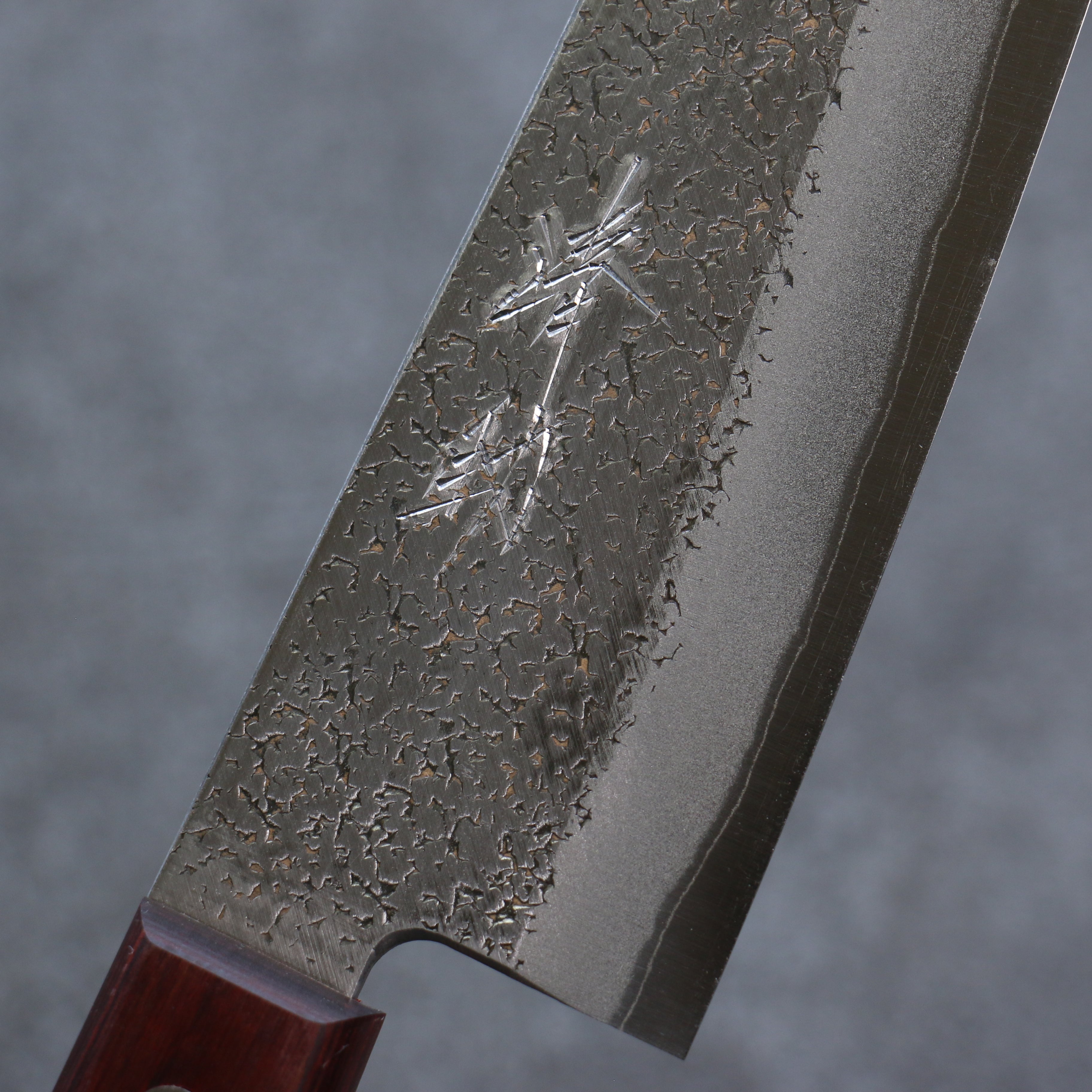 清助 超級青鋼 鎚目 文化刀  165mm 紅合成木 握把 - 清助刃物