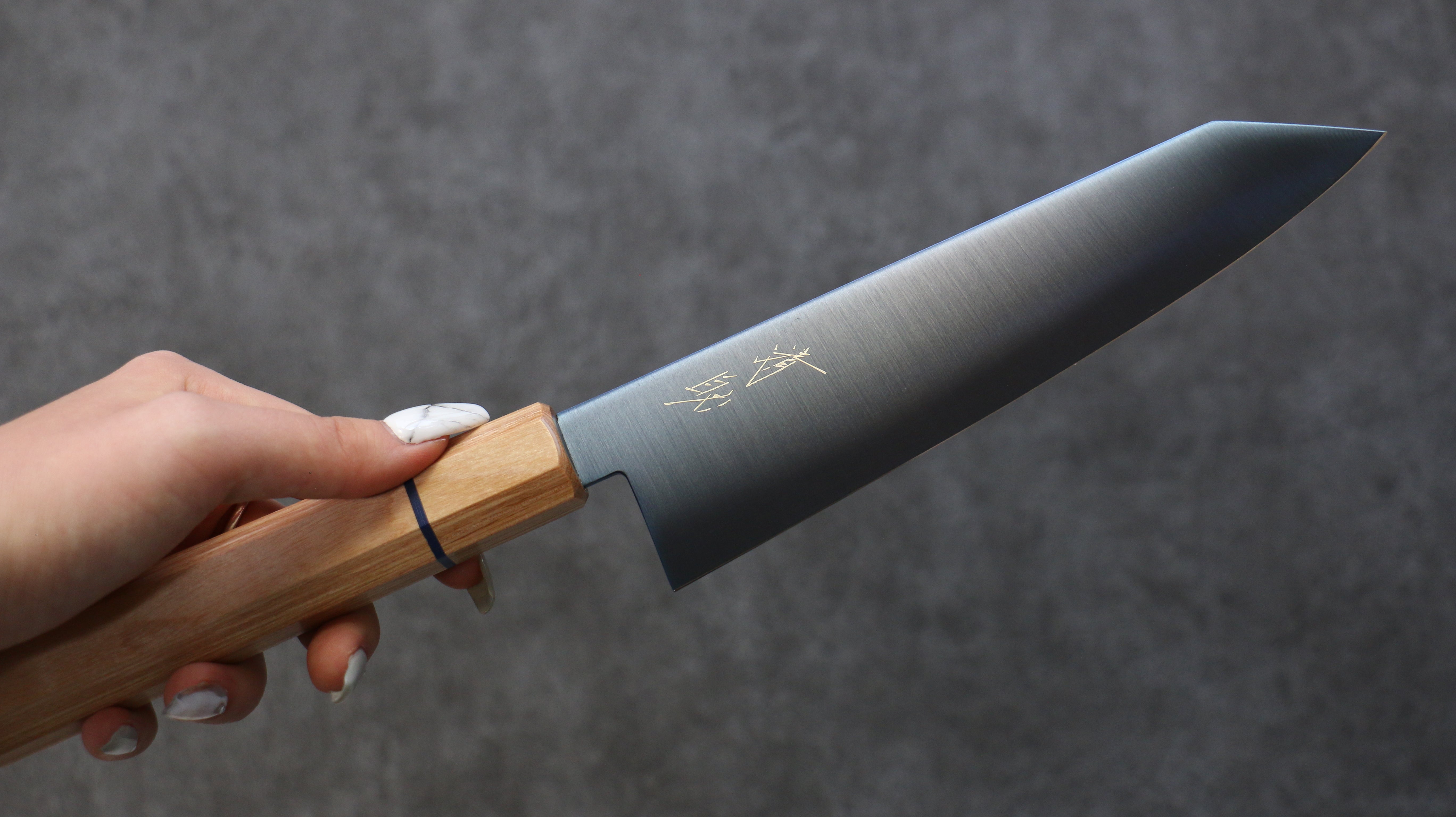 清助 SK-85鋼 離子鍍 切付三德刀  180mm 白木 握把 - 清助刃物