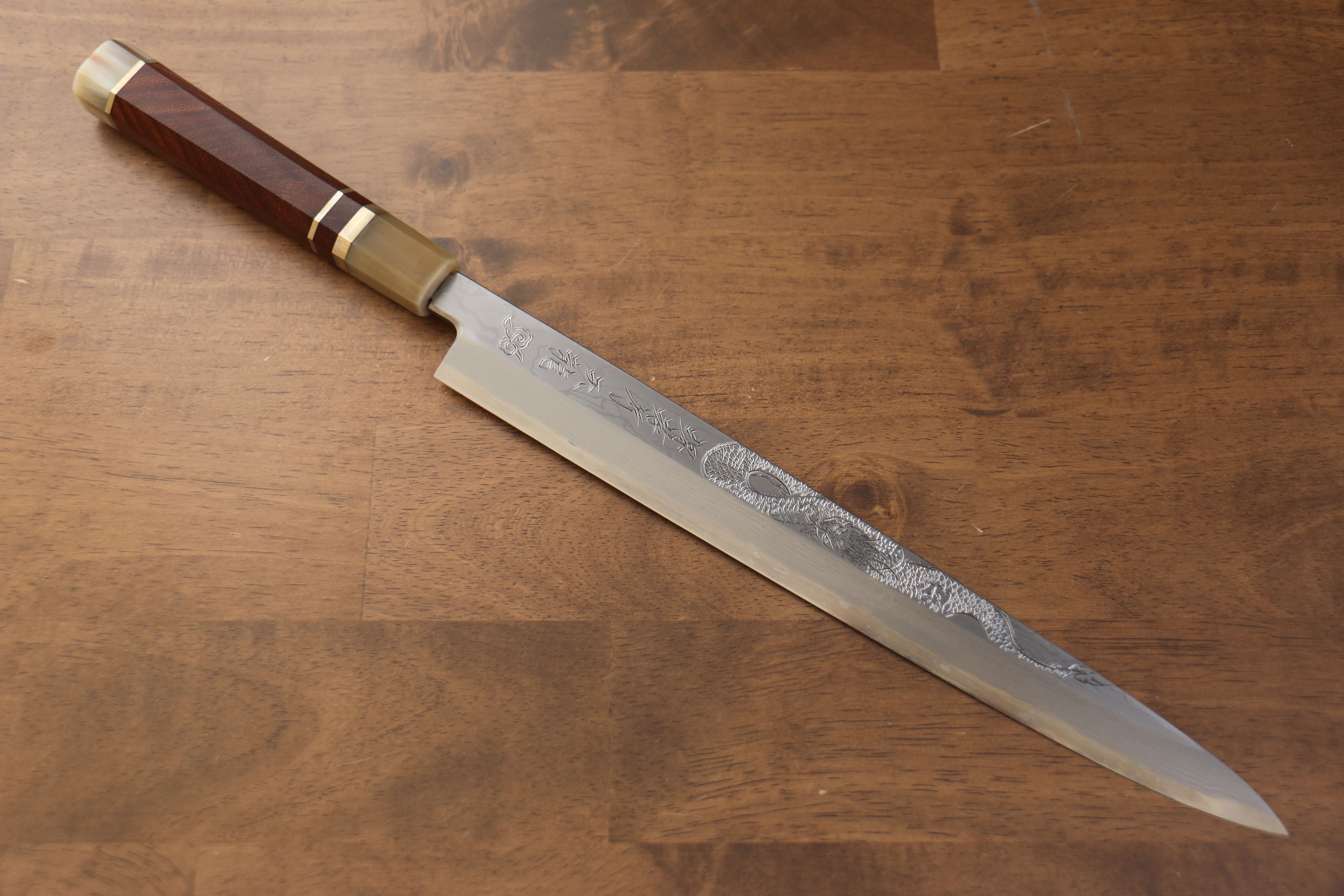堺 孝行 天龍 Uzushio 渦潮 青鋼二號 刻有龍的圖樣 柳刃  300mm 紅黑檀 握把 附刀鞘 - 系列商品之2 - 清助刃物