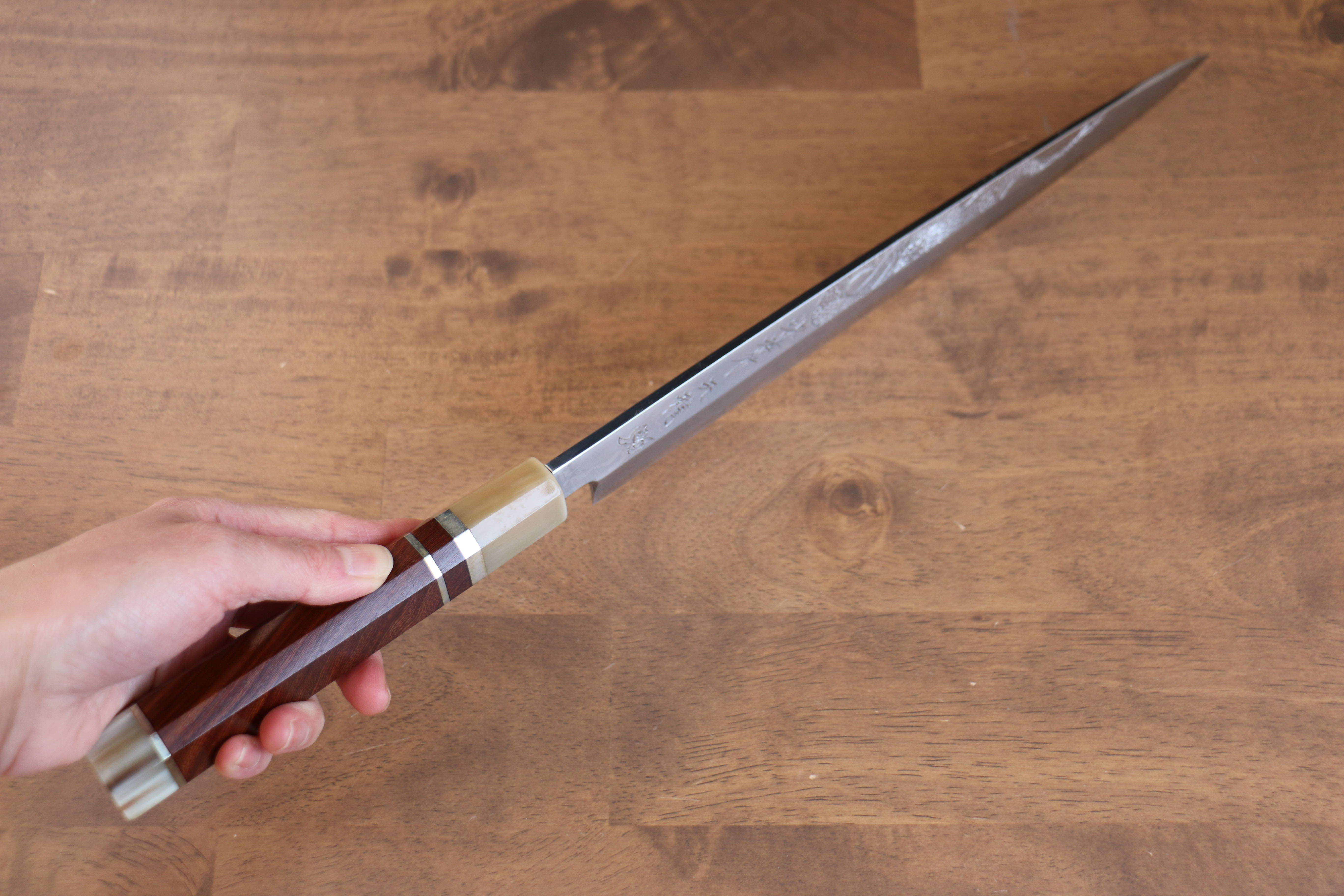 堺 孝行 天龍 Uzushio 渦潮 青鋼二號 刻有龍的圖樣 柳刃  300mm 紅黑檀 握把 附刀鞘 - 系列商品之2 - 清助刃物