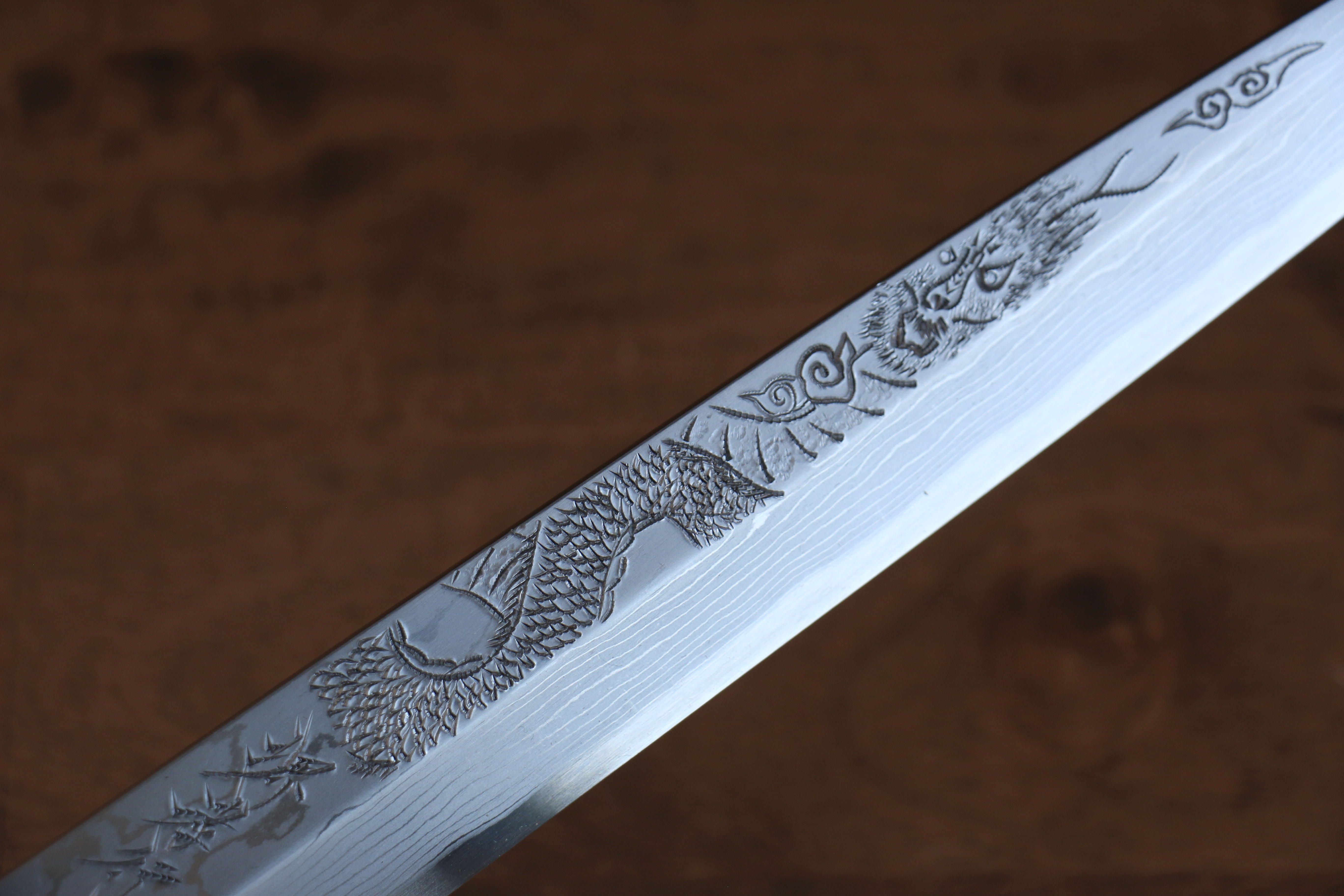 堺 孝行 天龍 Uzushio 渦潮 青鋼二號 刻有龍的圖樣 柳刃  300mm 紅黑檀 握把 附刀鞘 - 系列商品之3 - 清助刃物
