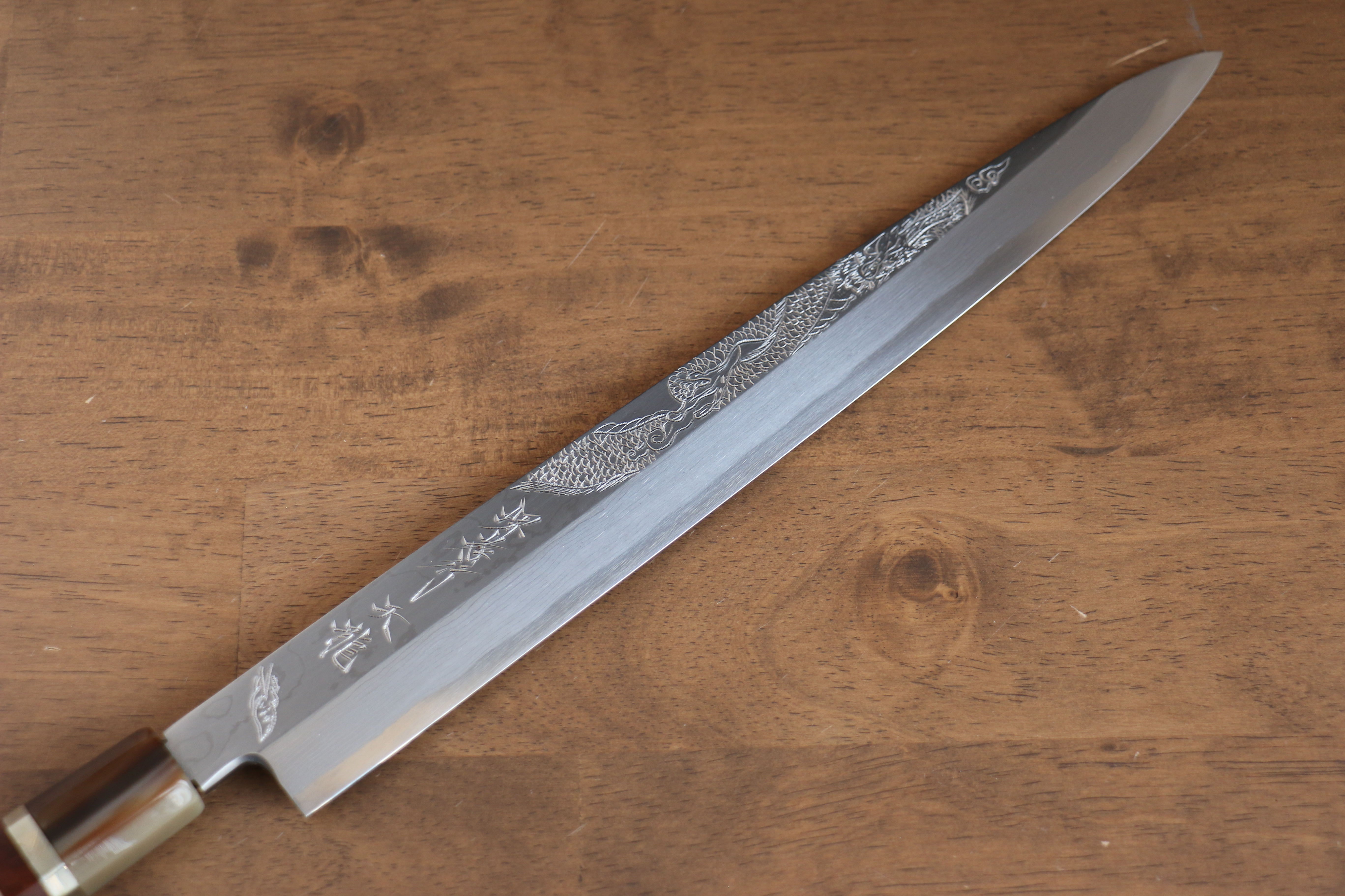 堺 孝行 天龍 Uzushio 渦潮 青鋼二號 刻有龍的圖樣 柳刃  300mm 紅黑檀 握把 附刀鞘 - 系列商品之8 - 清助刃物
