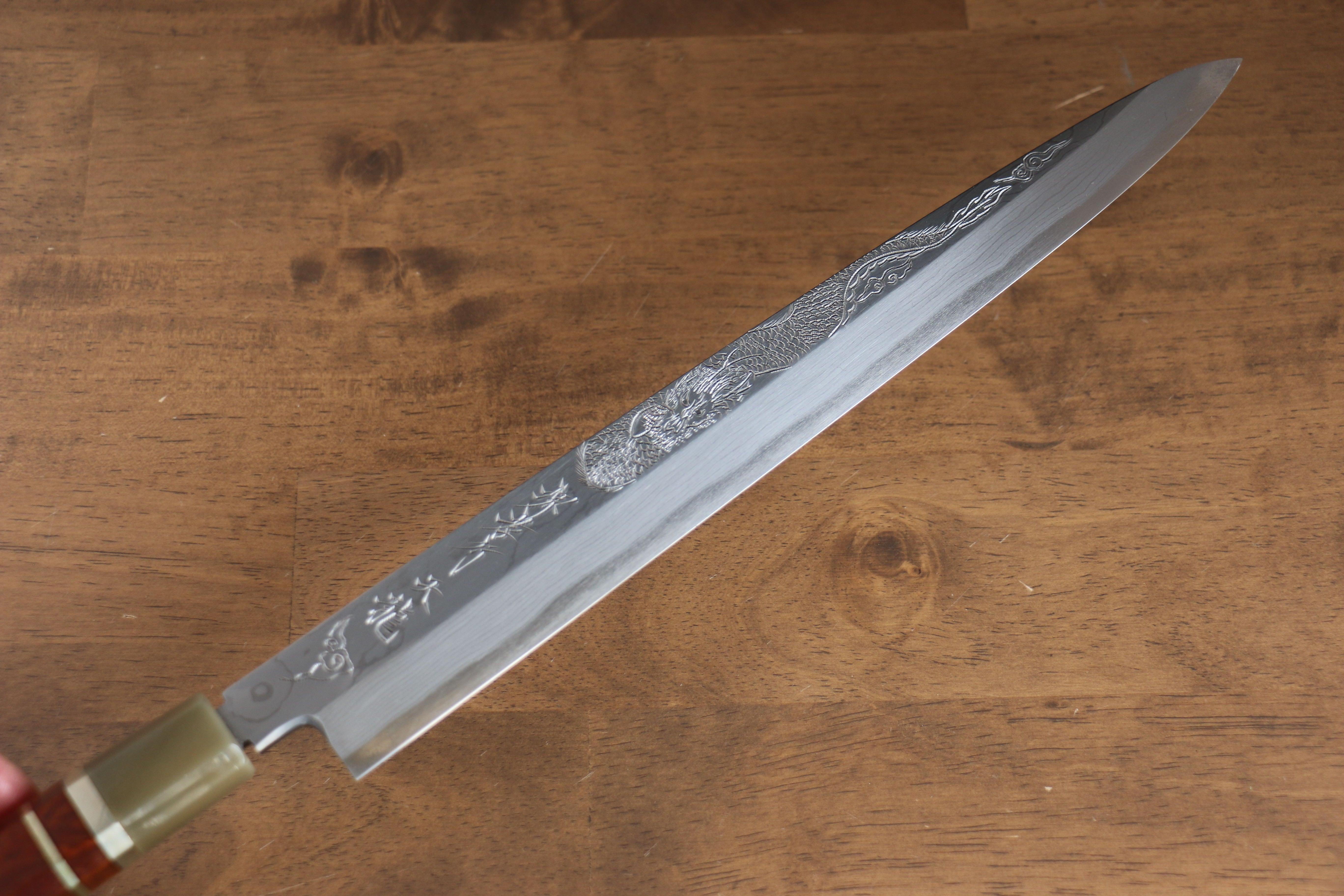 堺 孝行 天龍 Uzushio 渦潮 青鋼二號 刻有龍的圖樣 柳刃  300mm 紅黑檀 握把 附刀鞘 - 系列商品之11 - 清助刃物