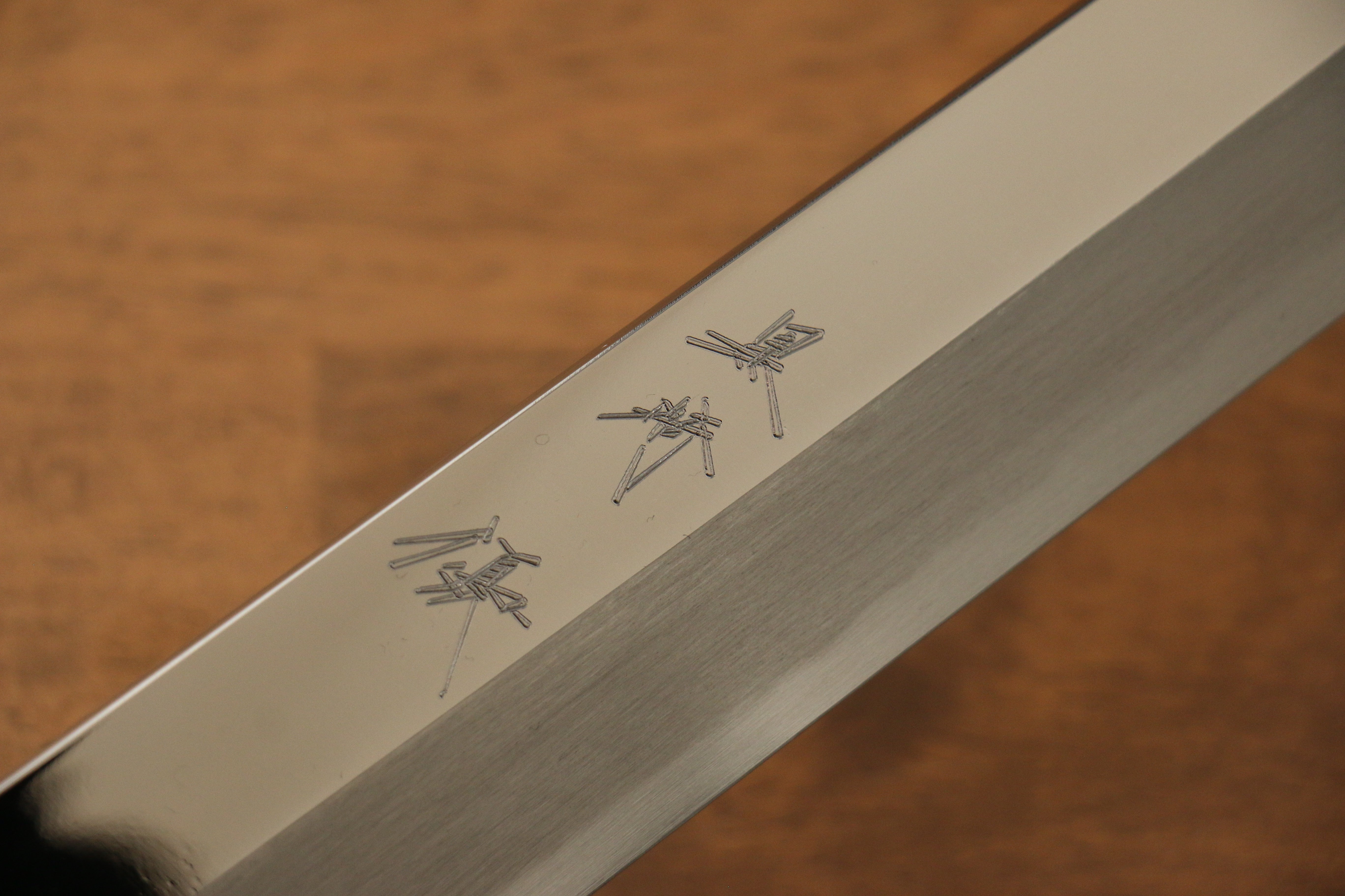 黑崎 優 青鋼二號 鏡面處理 柳刃  330mm 黑檀（兩側帶水牛環型設計） 握把 附刀鞘 - 清助刃物