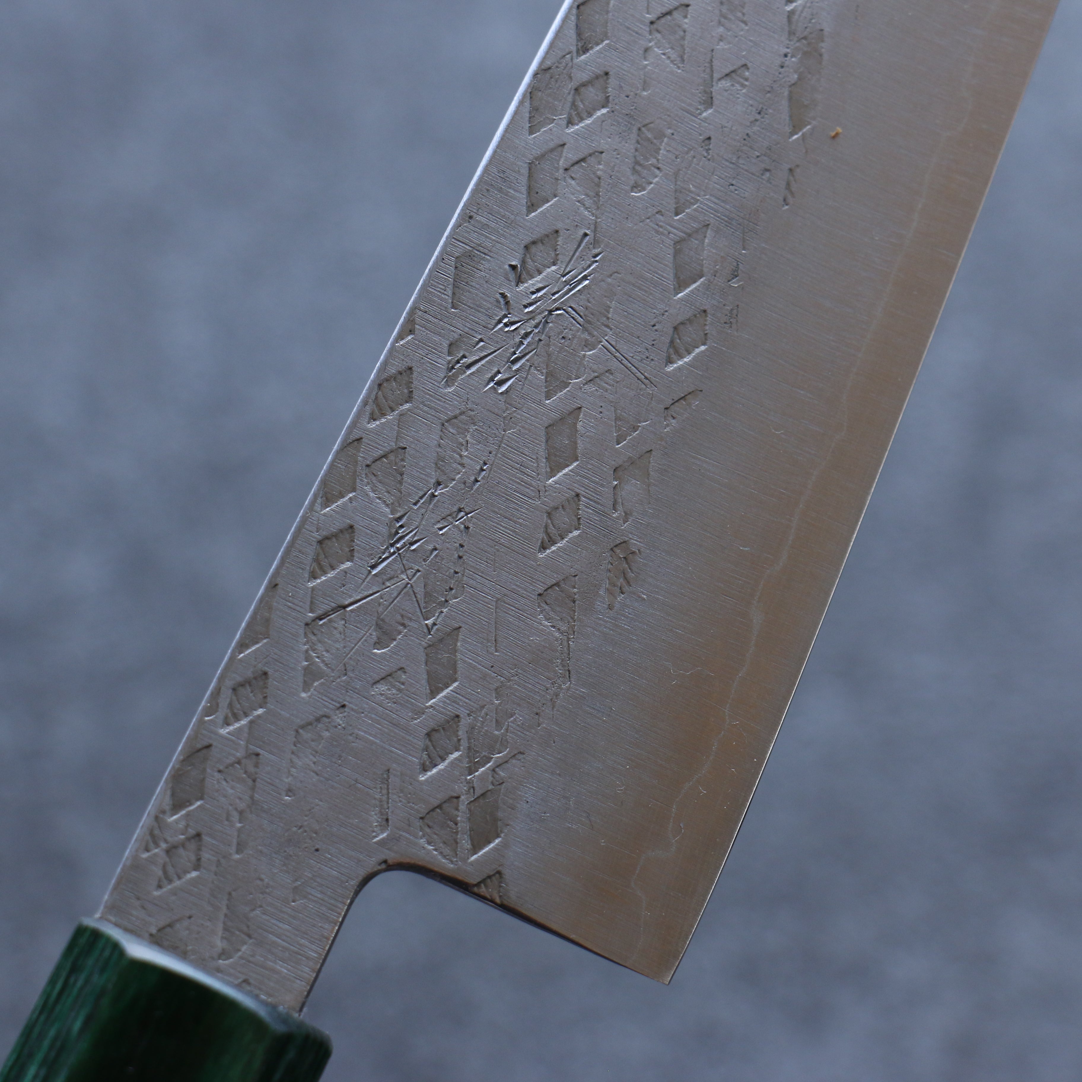 清助 銀三鋼 鎚目 牛刀  210mm 核桃木（兩側帶綠色環型設計） 握把 - 清助刃物