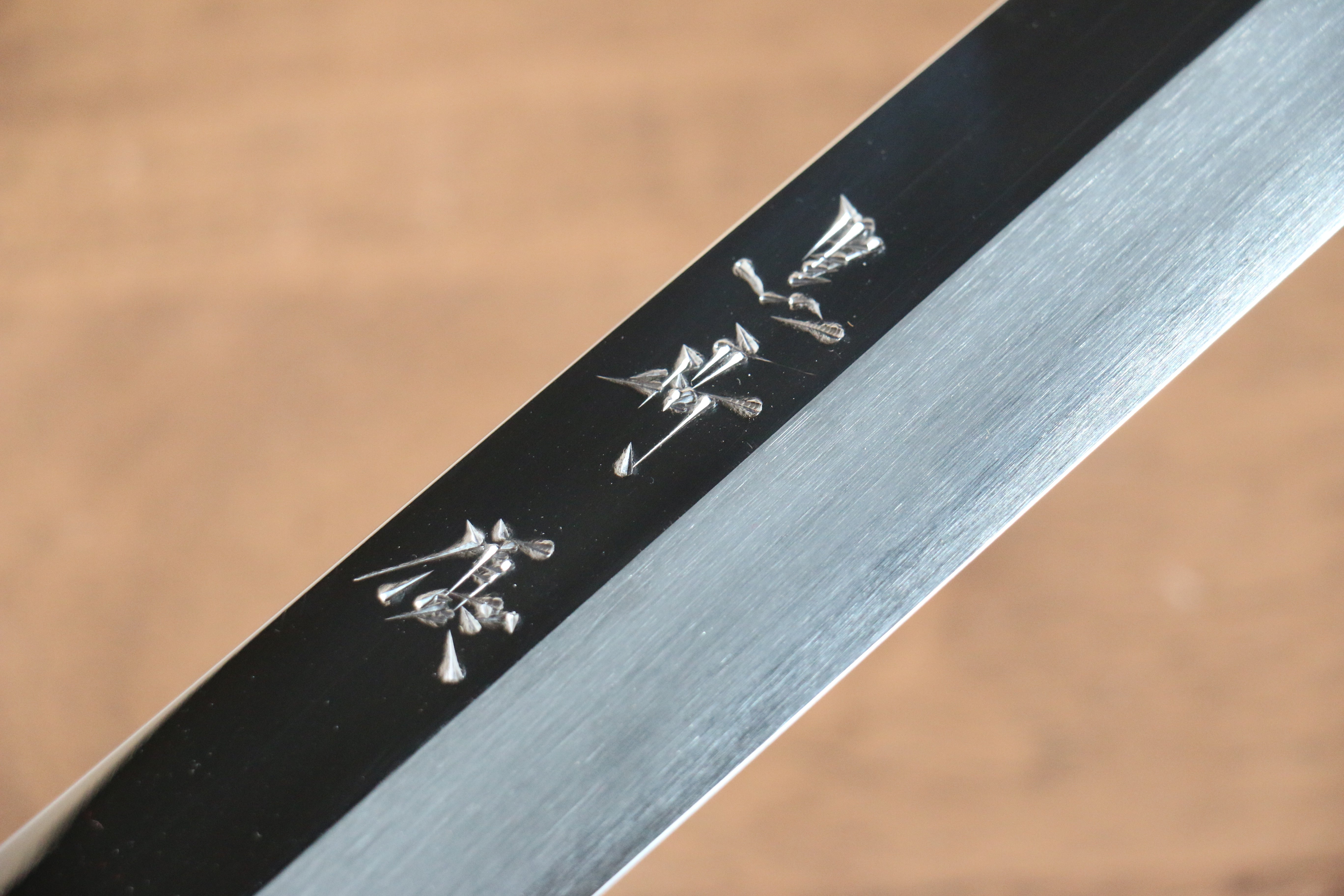黑崎 優 青鋼二號 鏡面處理 柳刃  300mm 黑檀（兩側帶水牛環型設計） 握把 - 清助刃物