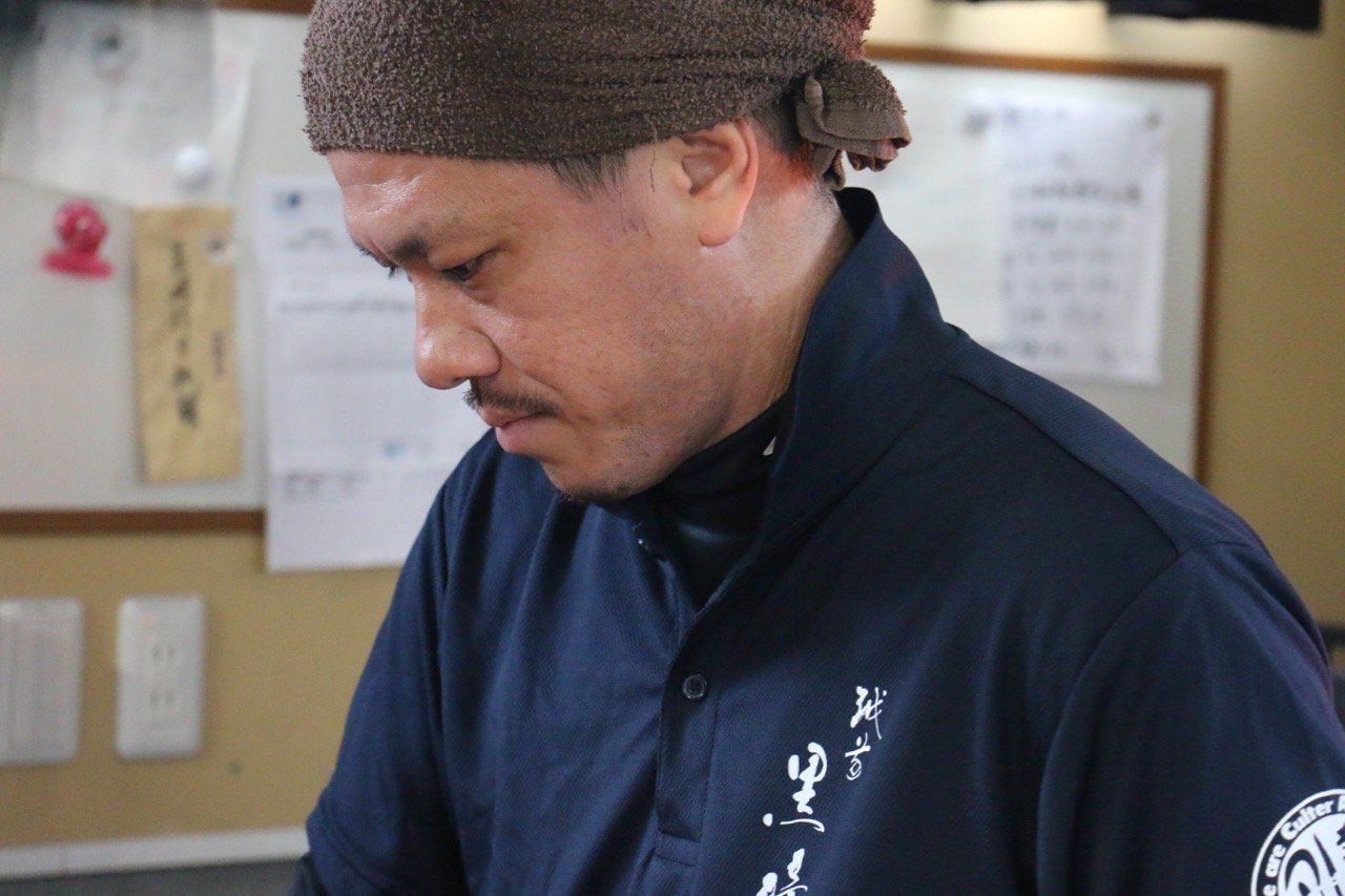 黑崎 優 風神 VG10 鎚目 大馬士革紋 筋引  270mm - 清助刃物