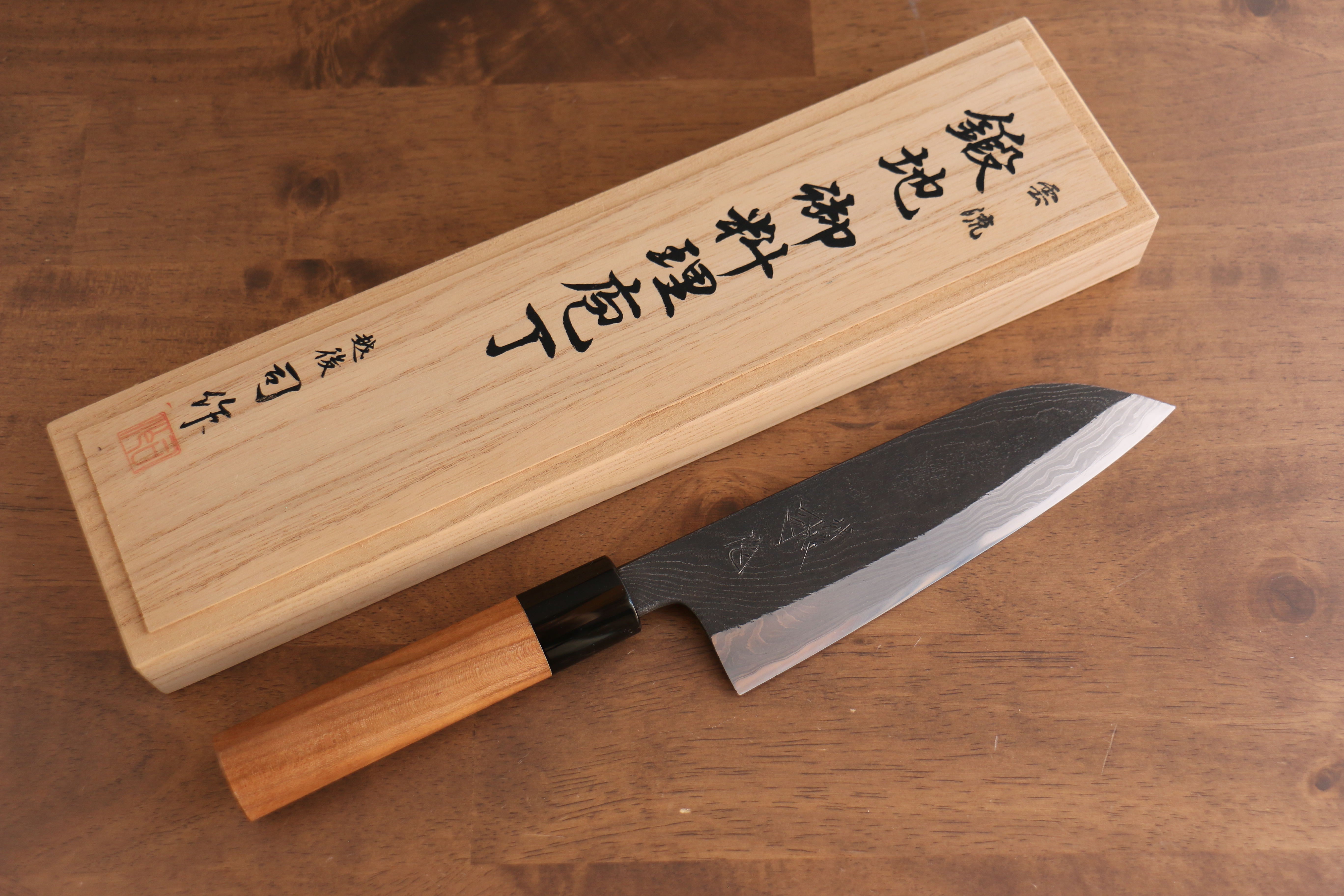 日野浦 司 玉鋼 黑打 三德刀  165mm 山櫻 握把 - 清助刃物