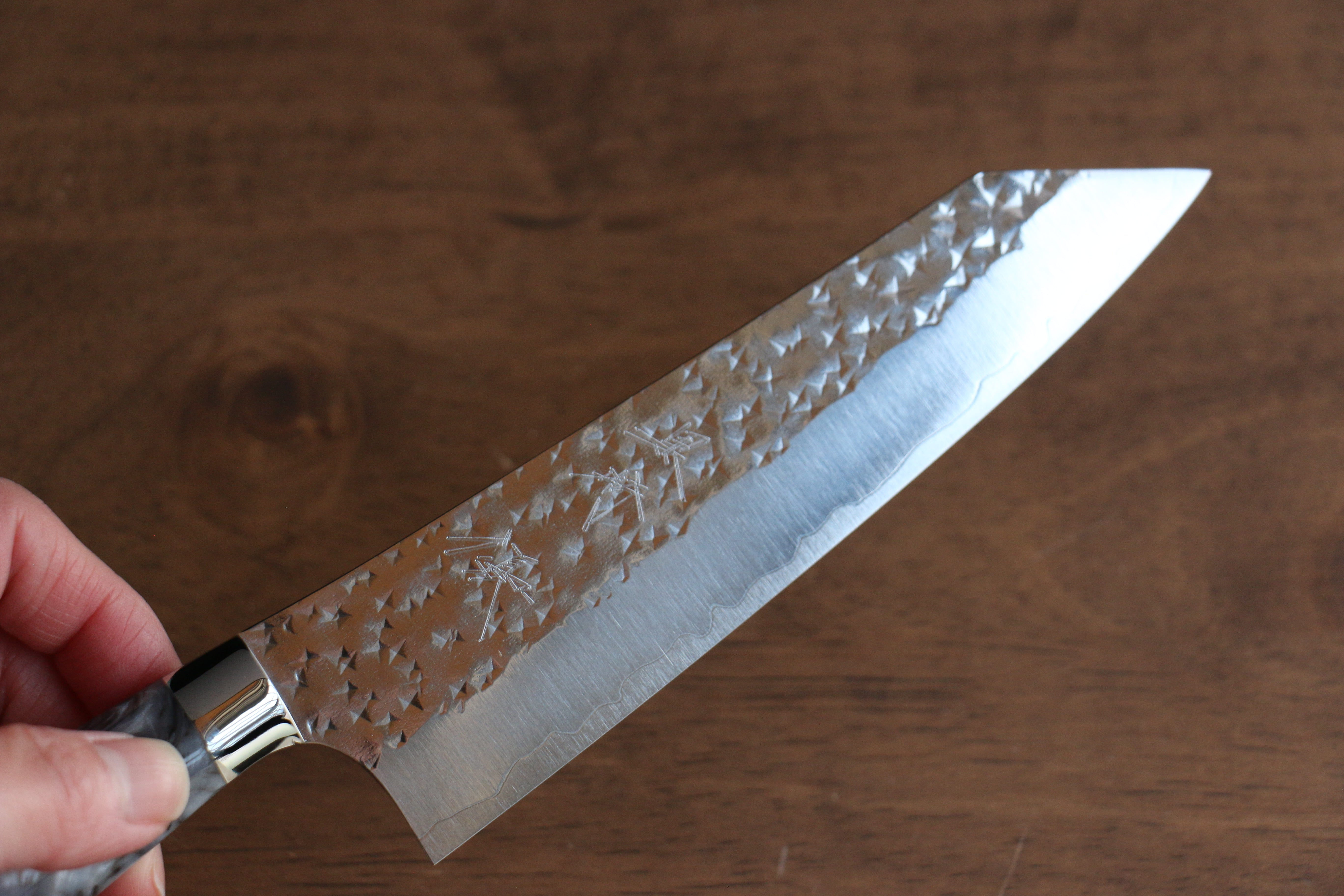 黑崎 優 閃光 銳 SG2 鎚目 小三德刀  150mm 灰壓克力 握把 - 清助刃物
