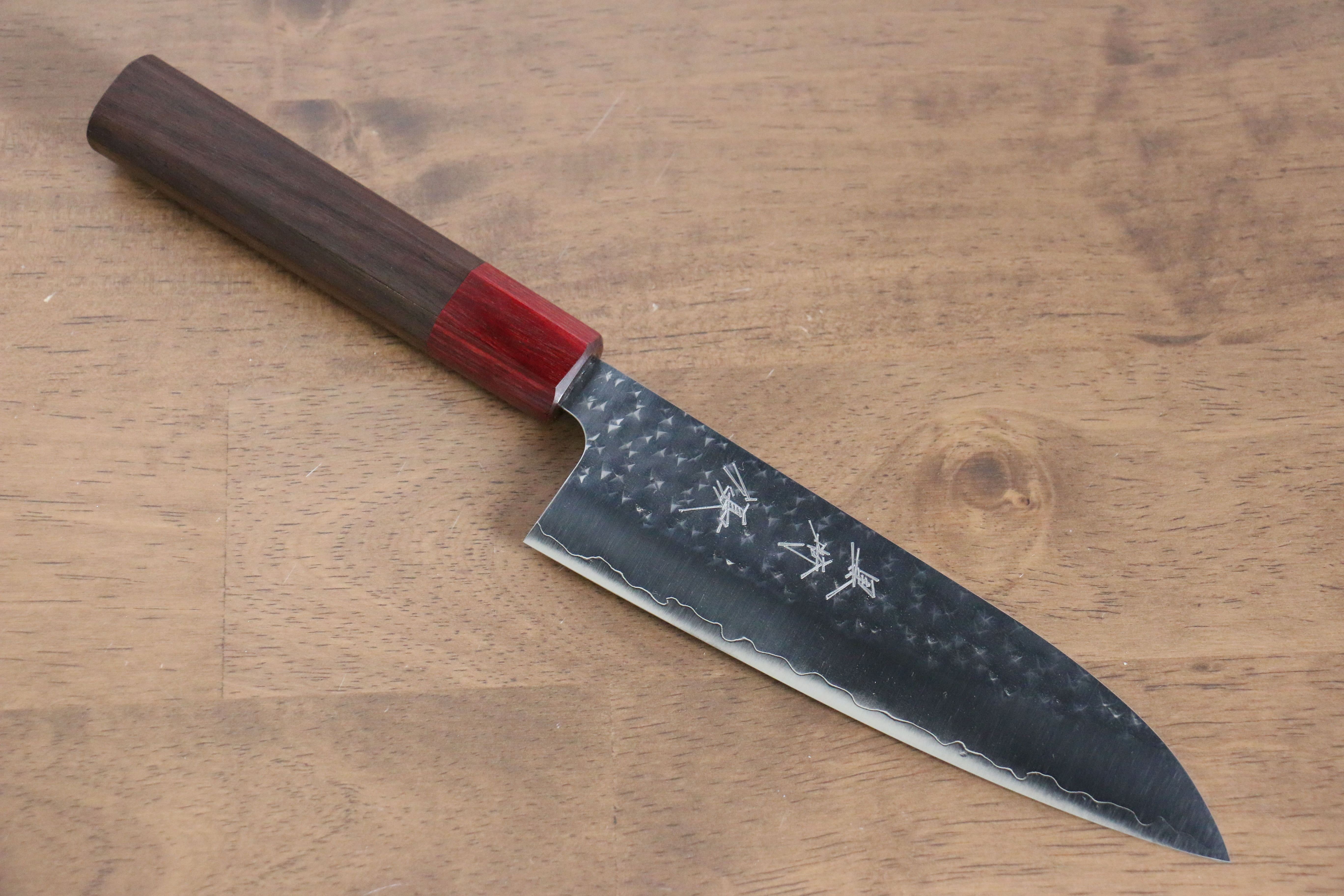黑崎 優 閃光 SG2 鎚目 小三德刀  150mm 紫檀木（口輪：紅合成木） 握把 - 清助刃物